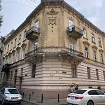 2 Lvapart центр з піаніно