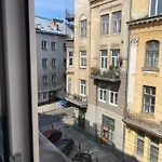 2 Lvapart центр з піаніно *