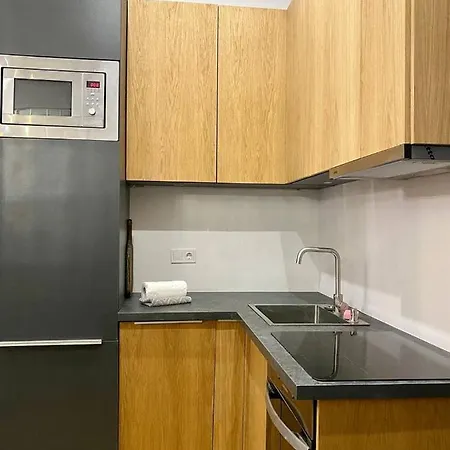 Lvapart 1 вул ковжуна центр не далеко від ж д вокзалу звітні документи