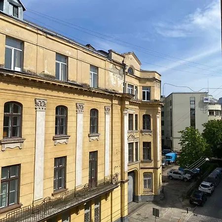 Lvapart 1 вул ковжуна центр не далеко від ж д вокзалу палацу мистецтв звітні документи Apartment