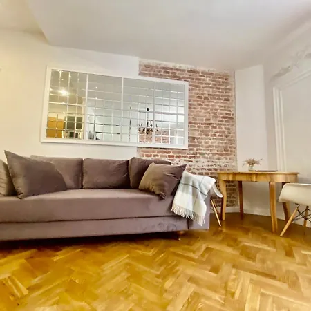 2 Lvapart центр з піаніно Apartmán Lvov