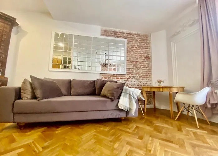 2 Lvapart Центр З Піаніно Apartamento Leópolis