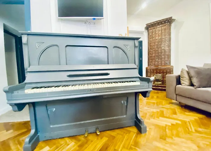 2 Lvapart Центр З Піаніно Apartment Lviv